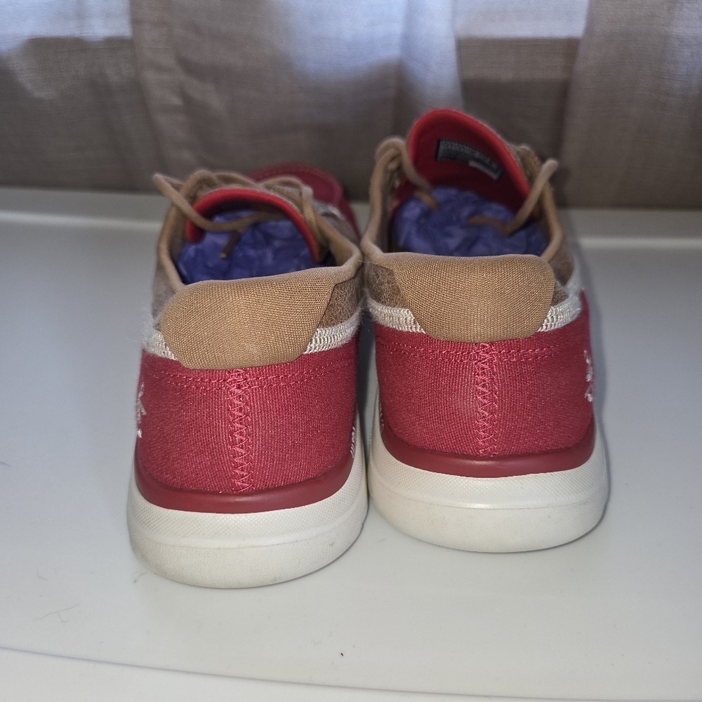 Sketchers red denim boat shoes with leather accents 7.5 - Picture 5 of 12